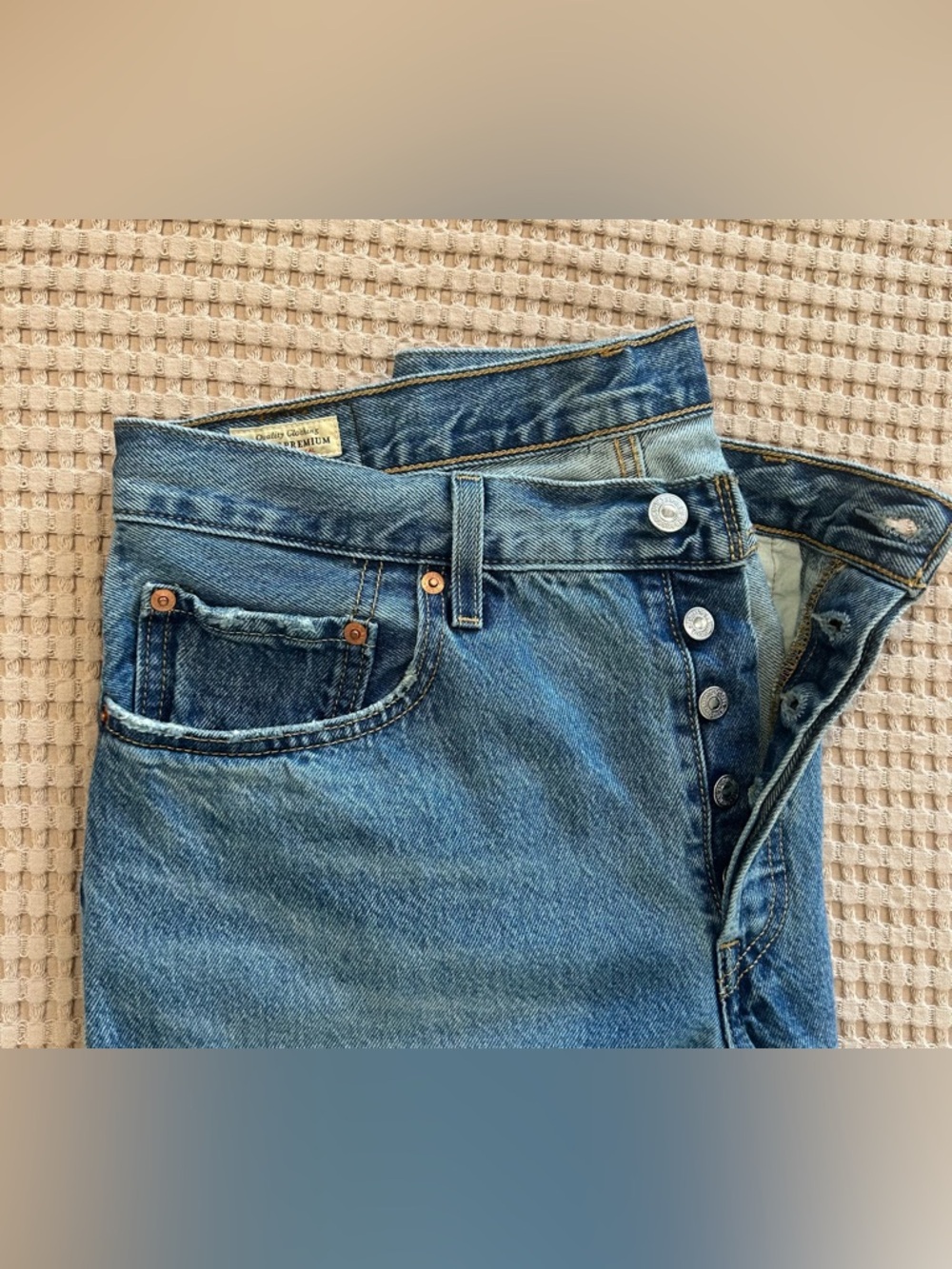 Levi’s 501 ‘90s Straight Leg Jeans Medium Wash W31 L27 Button Fly - Picture 6 of 11